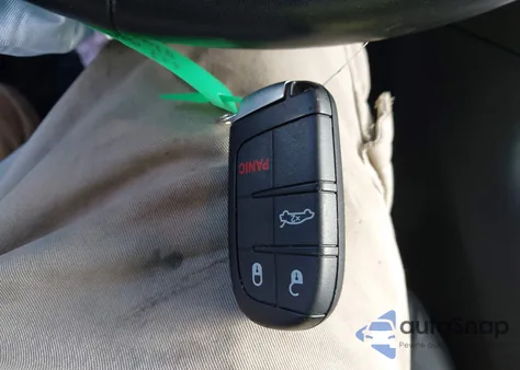 2015 Chrysler 300 Limited z USA, uszkodzony, nr VIN 2C3CCAAG5FH908832